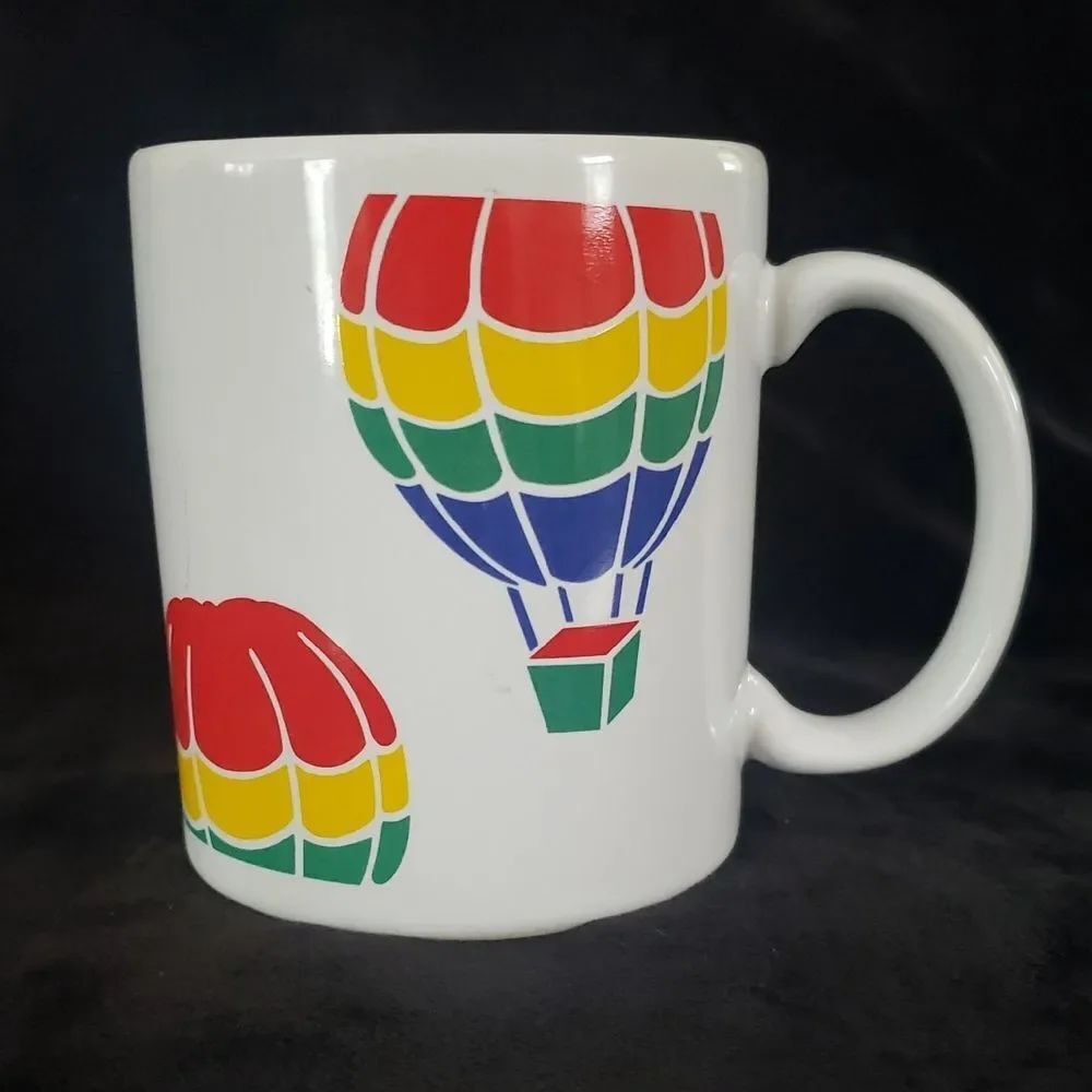 Vintage FTD Floral Coffee Mug with Rainbow Design